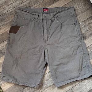 Wrangler Men's Cargo Shorts in Gray and Brown